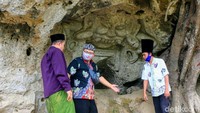 Bagi masyarakat setempat, situs Goa Bhuto jamak disebut  sebagai gua butah (dalam bahasa Madura butah artinya raksasa). Terletak di Desa Jirek Mas, Cermee, atau sekitar 3 jam perjalanan dari kota Bondowoso.