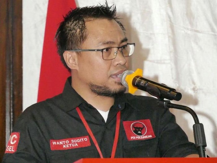Ketua DPC PDIP Tangsel Wanto Sugito