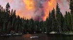 Melihat Aksi Petugas Pemadam di Kebakaran Hutan California