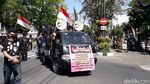 Naik Kuda, Pasangan Bajo Daftar ke KPU Solo