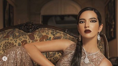Gaya Nia Ramadhani Pakai Outfit Senilai Rp 3 Miliar, The Real Nyonya Sultan