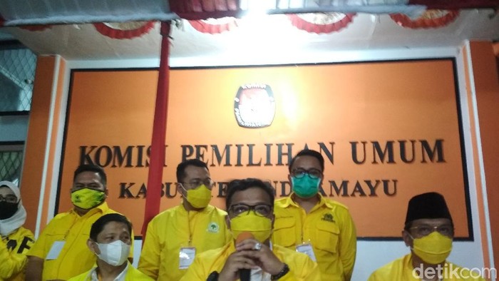Pasangan Daniel-Taufiq menutup pendaftaran paslon Pilkada Indramayu