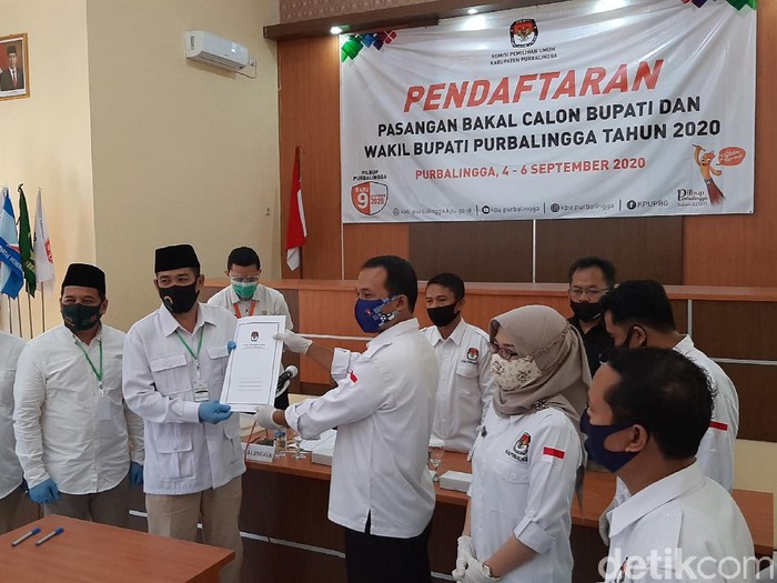 Pasangan Sulhan-Zaini mendaftar ke KPU Purbalingga