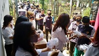 Kali ini ditunjang oleh berbagai elemen masyarakat yang peduli dan konsern untuk membantu memutus mata rantai penyebaran virus Corona di lingkungan lembaga pemasyarakatan. Foto: dok. Lapas Cianjur