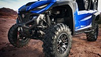 Mobil offroad Yamaha Wolverine RMAX-1000 dibanderol mulai dari USD 19.799 hingga USD 21.299 unit. Kalau dirupiahkan dengan kurs hari ini, harganya mencapai Rp 292 juta sampai Rp 314 jutaan. Yamaha menargetkan penjualan Wolverine RMAX-1000 sebanyak 9.300 unit di Amerika Utara dalam setahun setelah peluncurannya. Foto: Yamaha