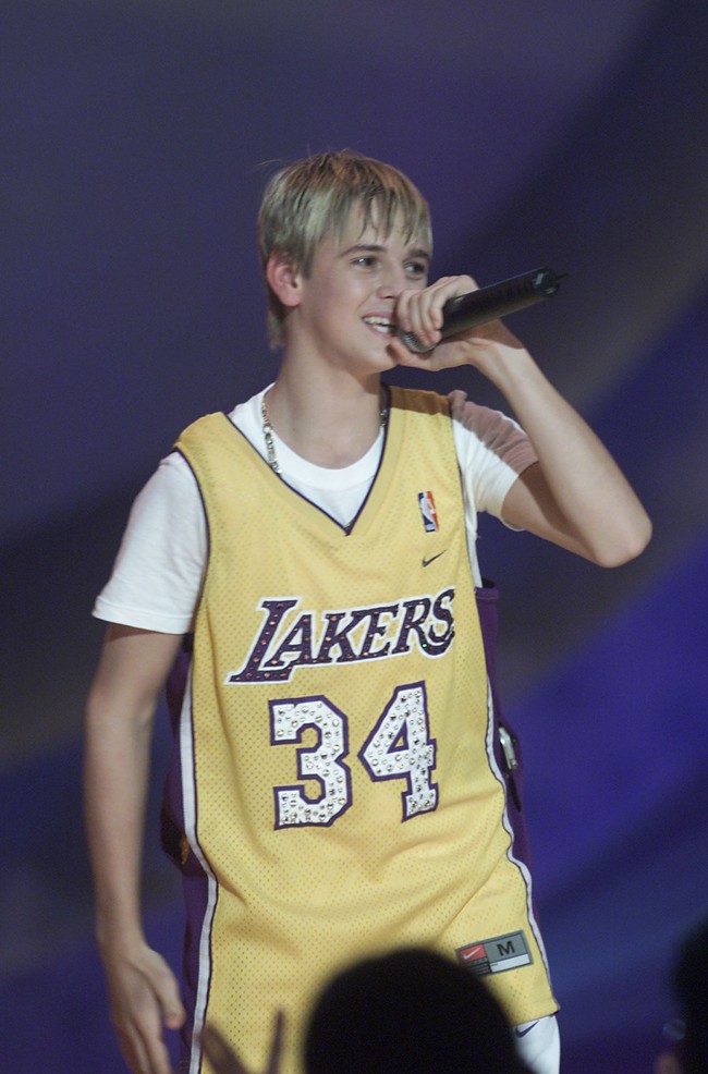 Aaron merupakan adik kandung Nick Carter yang lebih dulu terjun di industri musik sebagai personel boyband Backstreet Boys. Seperti kakaknya, karier Aaron cukup bersinar. Pelantun Crush on You itu merilis album perdananya pada 1997 dan berujung kesuksesan berupa status emas di beberapa negara di Eropa. (Foto: Getty Images)