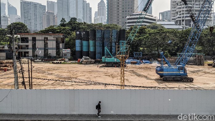 Dampak pandemi Corona membuat ekonomi nasional melemah bahkan minus. Menkeu Sri Mulyani mengungkapkan ekonomi nasional bakal berada zona negatif.