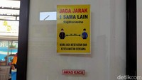 Tempat makan ini pun menerapkan protokol kesehatan, seperti pembatasan orang dalam satu meja. (Tasya Khairally/detikcom)