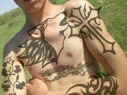 Kurang Teliti, Foto Editan Photoshop Ini Bikin Ngakak