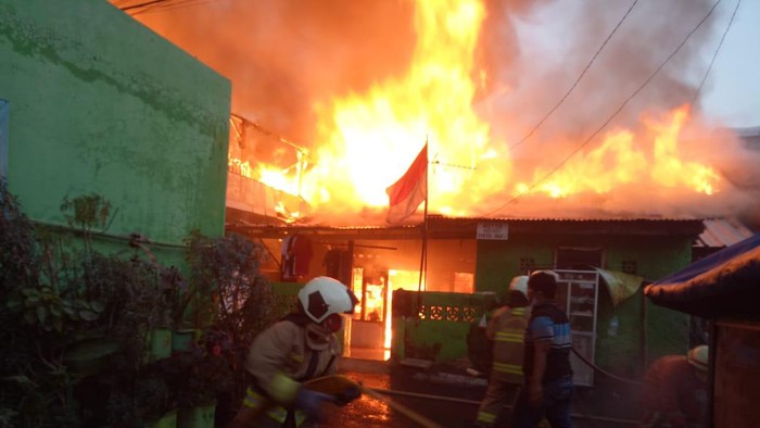 Kebakaran di Jatinegara Barat, Jatinegara.