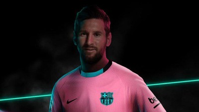 Messi nge-Pink di Inter Miami, Di Barca Dulu Pernah Pakai Merah Jambu