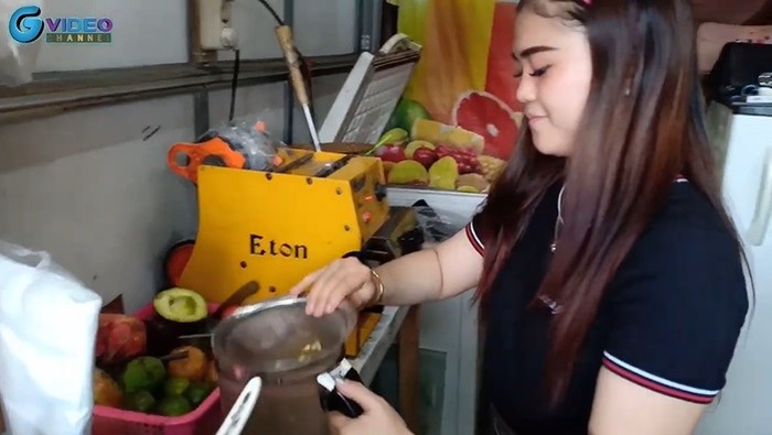 Penjual jus buah cantik di Bandung Penjual jus buah cantik di Bandung