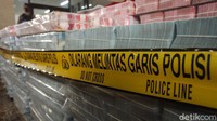 Adapun barang bukti yang diamankan yaitu uang pada rekening penampungan sejumlah lebih dari Rp 56 Miliar, 2 unit mobil, aset tanah dan bangunan di Banten dan Sumatera, serta dokumen perusahaan.  