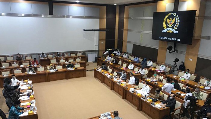 Rapat pembahasan RUU Penanggulangan Bencana di Komisi VIII DPR