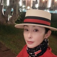 Sharla Cheung atau Zhang Min sebenarnya memiliki akun Weibo namun jarang mengunggah postingan. Ini adalah foto selfie-nya di bulan Februari.Foto: Internet