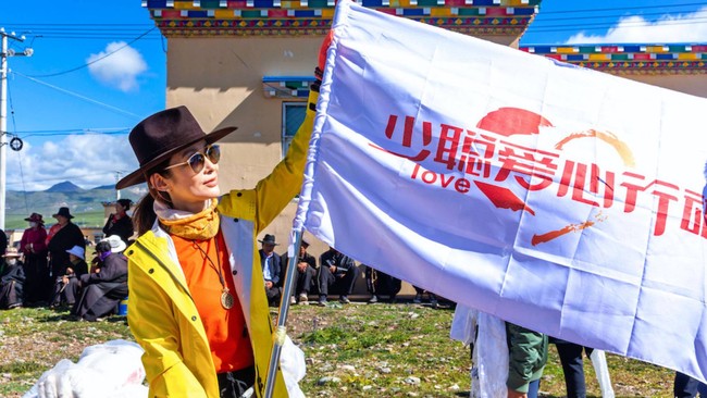 Foto-foto yang beredar berasal dari acara penggalangan dana yang diadakan teman dekat Sharla, aktor Max Mok. Foto: dok. Weibo