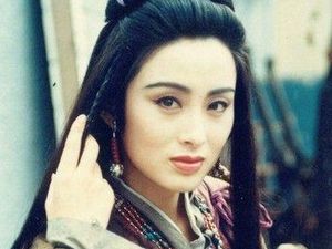 Sharla Cheung di Antara Stephen Chow dan Andy Lau