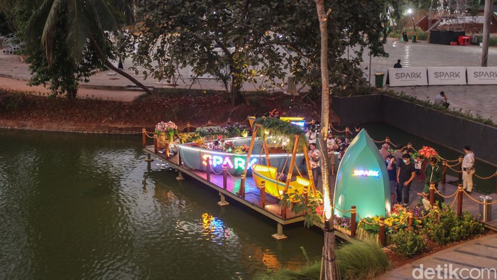Senayan Park Mall atau SPARK Mall