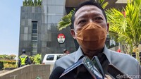 Direktur Penyidikan Tindak Pidana Khusus (Dirdik Jampidsus) Kejaksaan Agung, Febrie Adriansyah meninggalkan Gedung Merah Putih KPK, Jakarta, Senin (7/9/2020). 