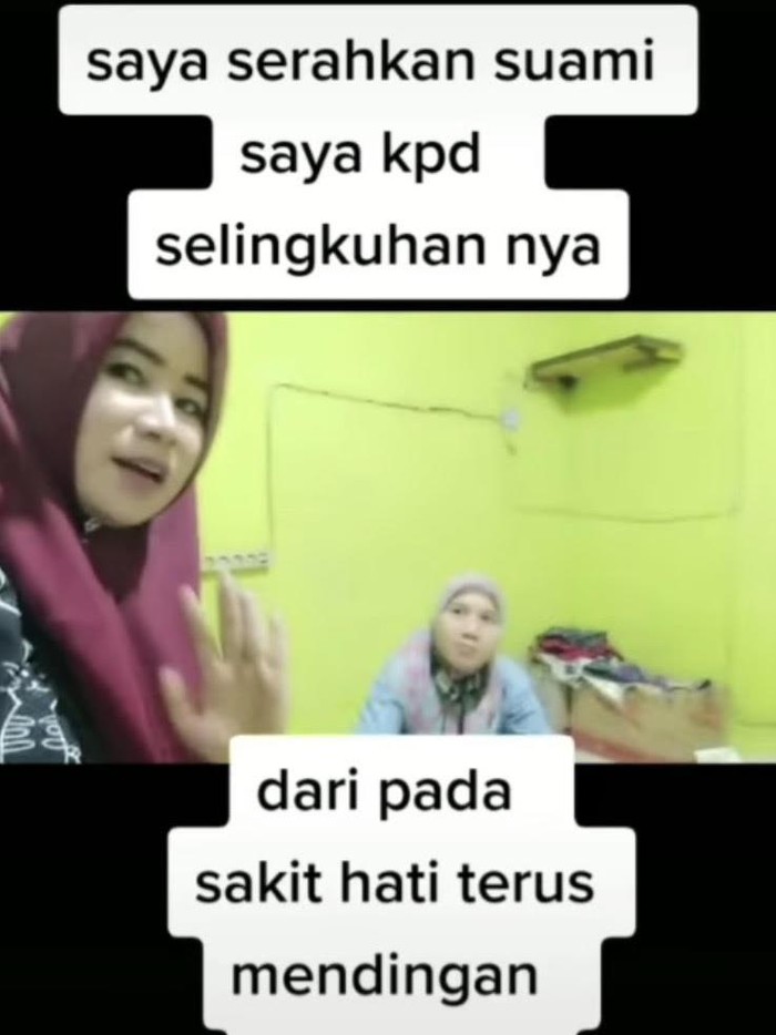 Lina saat menyerahkan pelakor ke suaminya