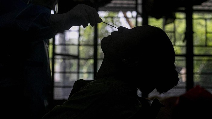 Virus Corona di India India kembali mencetak rekor penambahan kasus positif virus Corona. India melaporkan penambahan kasus Corona (COVID-19) sebanyak 90.632 pada Minggu (6/9/2020).