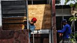 Warga Kampung Akuarium Mulai Bongkar Rumah