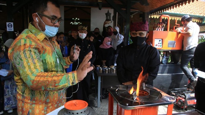 bupati anas