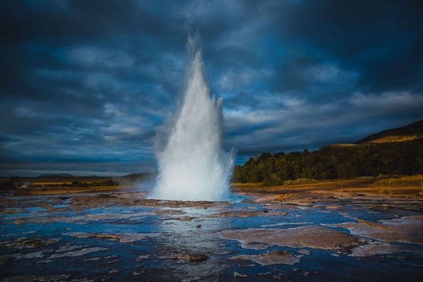 Di sekitar Buuble Hotel juga terdapat tempat wisata yang dapat tamu kunjungi. Untuk di Golden Circle, terdapat air terjun Gullfoss dan geyser, dan Taman Nasional Thingvellir. Sedangkan di pantai selatan terdapat berbagai air terjun spektakuler dan pantai berpasir hitam Reynisfjara. (Foto: buuble.com) Di sekitar Buuble Hotel juga terdapat tempat wisata yang dapat tamu kunjungi. Untuk di Golden Circle, terdapat air terjun Gullfoss dan geyser, dan Taman Nasional Thingvellir. Sedangkan di pantai selatan terdapat berbagai air terjun spektakuler dan pantai berpasir hitam Reynisfjara. (Foto: buuble.com)