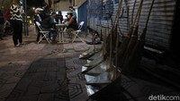 Teguran sanksi sosial ini diberikan agar memberikan efek jera bagi warga yang tidak menggenakan masker.