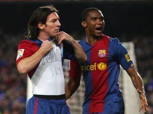 Etoo Tak Terima Disebut Pernah Main Bareng Messi