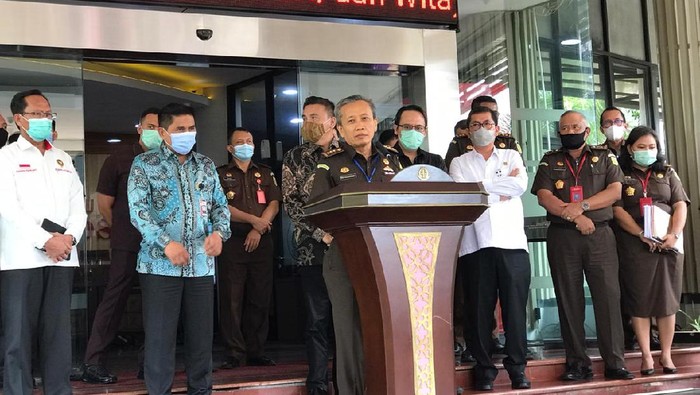 Jampidsus Ali Mukartono saat Konpers (Tiara Aliya-detik)