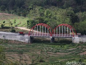 Jembatan Ini Jadi ikon Baru Wonogiri Lho