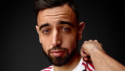 Jersey Ketiga MU Sampai Juve: Keren atau Aneh?