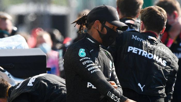 Lewis Hamilton MONZA, ITALY - SEPTEMBER 06: Lewis Hamilton of Great Britain and Mercedes GP looks on during the F1 Grand Prix of Italy at Autodromo di Monza on September 06, 2020 in Monza, Italy. (Photo by Rudy Carezzevoli/Getty Images)
