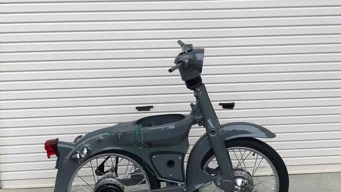 Modifikasi Honda Super Cub Super Cub makin imut setelah dimodif.