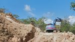 Penampakan Alat Berat Mulai Membangun Jurassic Park di Pulau Rinca