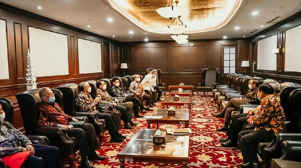 Pertemuan di Mahkamah Agung (MA) dalam pembahasan penyelesaian sengketa pilkada dalam waktu cepat (dok. Kemenko Polhukam)