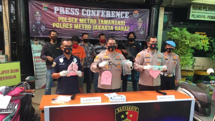 Polisi tangkap pencuri motor di Jakbar