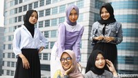 Karier mereka bermula dari kegemaran mereka meng-cover dan membuat parodi di YouTube. Foto: Dikhy Sasra
