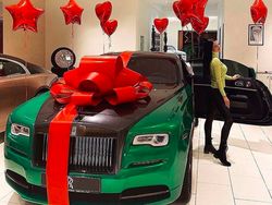 Gaya Selangit Para Remaja Pamer Harta Benda di Instagram