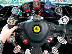 Gaya Selangit Para Remaja Pamer Harta Benda di Instagram