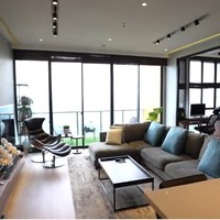 Luas apartemen ini 176 meter per segi. Selain kamar tidur, tempat tinggalnya juga dilengkapi ruang tamu, ruang kerja, dapur, kamar mandi dan walk in closet.   Foto: Tangkapan layar YouTube/ Boy William