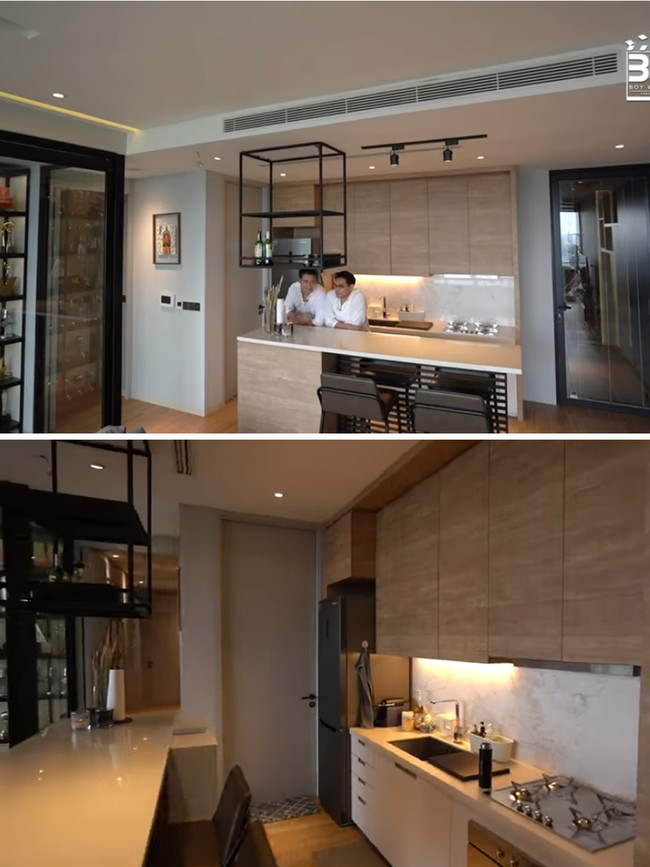 Area dapur juga ditata minimalis. Pria 31 tahun ini sengaja tidak menempatkan meja makan agar suasana lebih casual. Hanya meja bar dan kitchen set untuk makan dan minum. Foto: Tangkapan layar YouTube/ Boy William