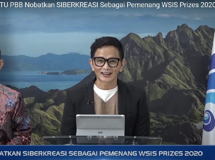 Ketua Umum Siberkreasi Yosi Mokalu