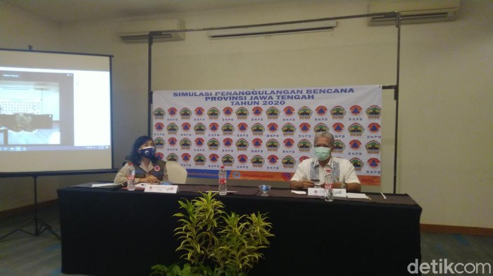 Simulasi erupsi Merapi yang digelar BNPB dan BPBD Jateng di Semarang