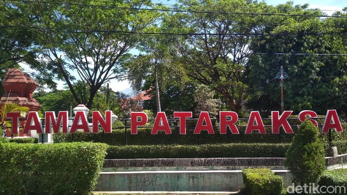 Taman Patraksa Cirebon.