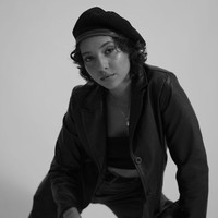 Belakangan Zac Efron memang tertutup mengenai kehidupan pribadinya. Namun beberapa waktu lalu ia sering tertangkap kamera sedang bersama seorang model di sebuah kafe di Australia. Dilaporkan jika mereka bertemu musim panas lalu sebelum liburan ski bersama pada Juli dan banyak menghabiskan waktu bersama sejak saat itu. Foto: Instagram @_is_ness