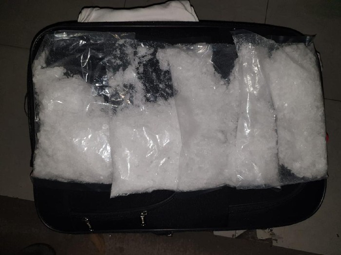 4 Paket Sabu Ukuran Jumbo Beratnya Hampir 1kg (dok istimewa)