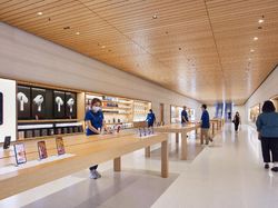 Apple Marina Bay Sands Dibuka Kamis Ini, Yuk Intip Tampilan Dalamnya