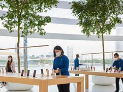 Apple Marina Bay Sands Dibuka Kamis Ini, Yuk Intip Tampilan Dalamnya